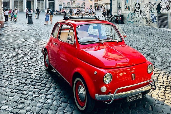 Private Fiat Vintage Tour in Rome