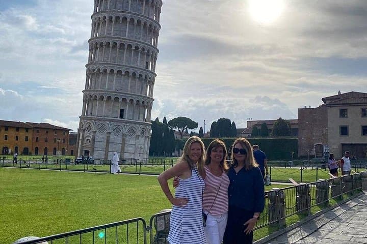 Lucca Tour and Pisa Tower + WineTasting by van from La SpeziaPort