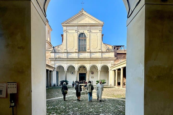 Rome: San Clemente Basilica & Ancient Underground Secrets Tour