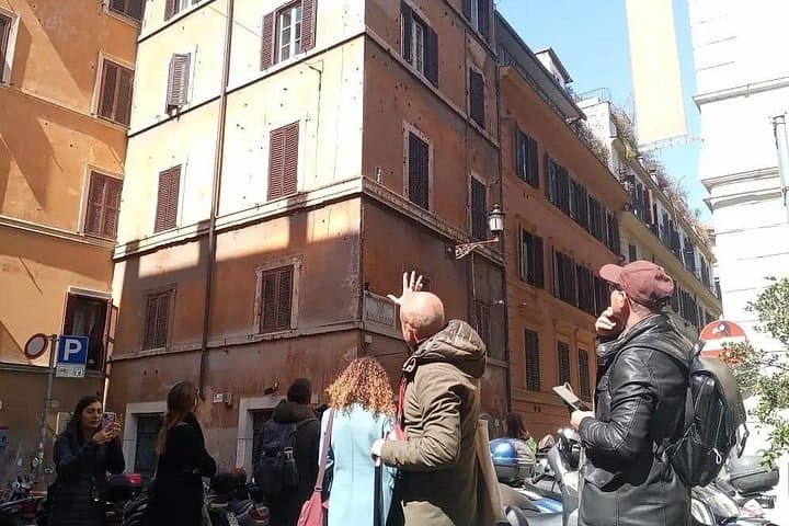 Rome Private WWII Tour Exploring Nazi Occupation and Resistance
