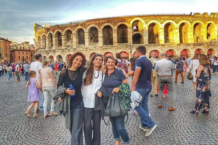 Exploration of Verona + Arena: Walking Tour + Ebook