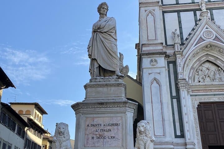 Florence: 1.5-hour Santa Croce guided experience