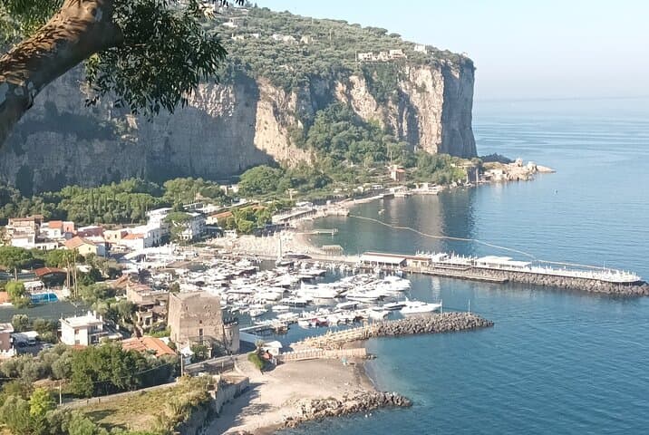 Private transfer from Sorrento to Rome