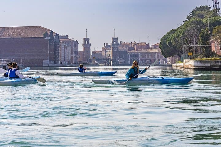 Venice Beginner's Kayak Tour: train & visit the Medieval Arsenal