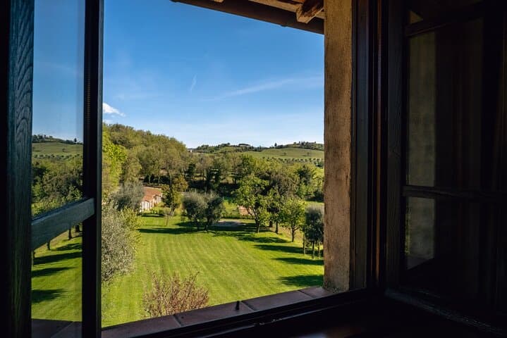 3-day private experience as a winemaker at a wine resort in Tuscany