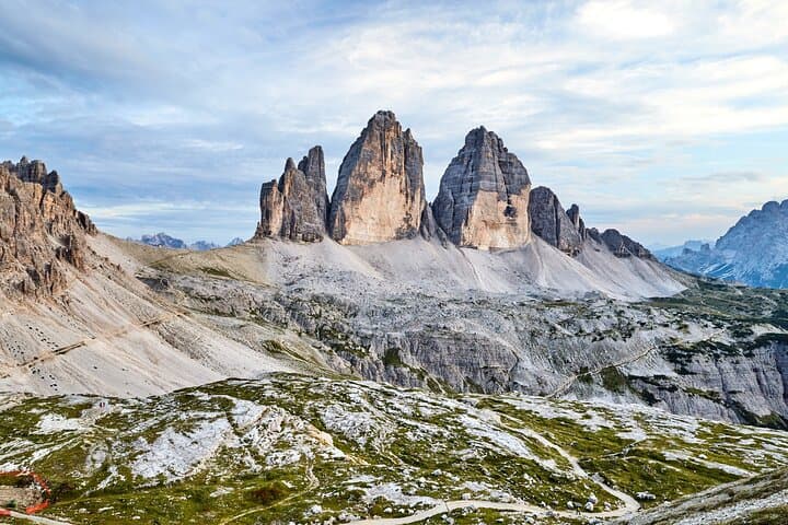 Private Hiking Tour to the Three Peaks, Lake Misurina and Braies