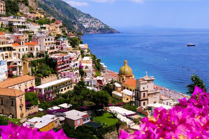 Tour from Rome to Amalfi Coast with a Guided tour in Pompeii