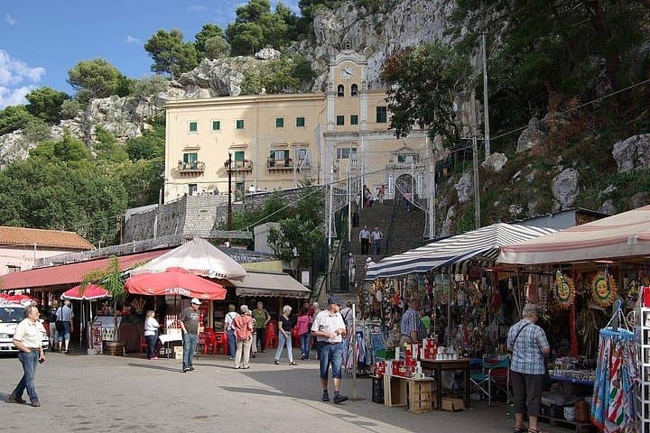 Visit Mondello and Monte Pellegrino from Palermo