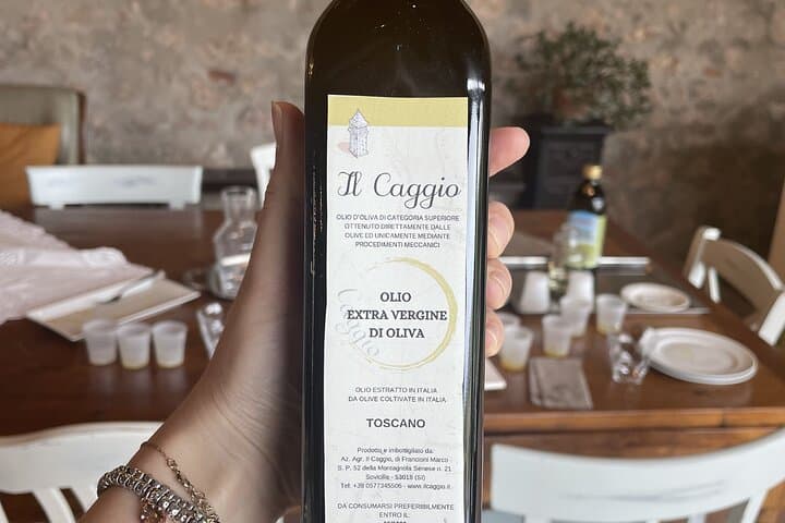 Evo Oil Experience with Oil Tasting and Lunch in the Nature