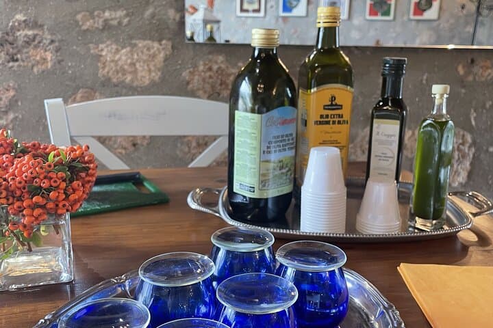 Evo Oil Experience with Oil Tasting and Lunch in the Nature