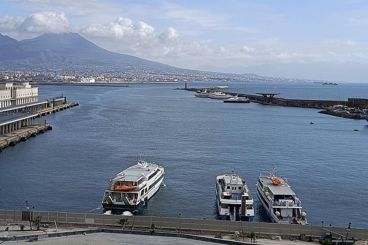 Transfer Naples Sorrento plus Pompeii or vice versa