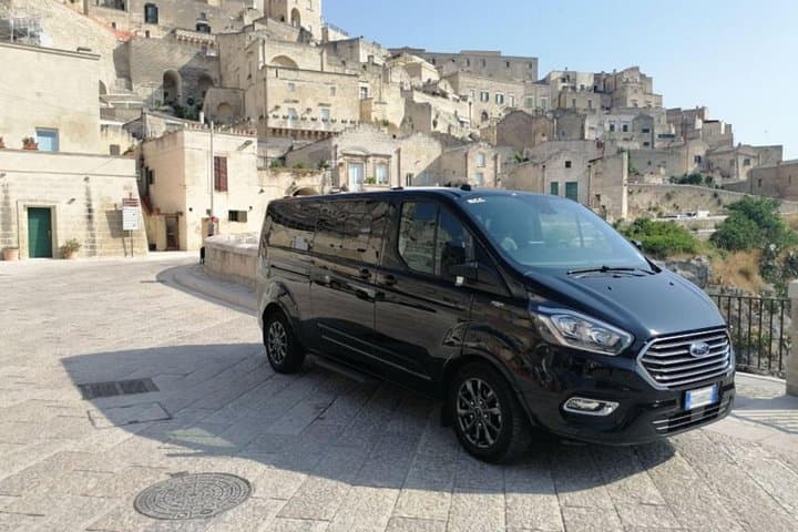 Our drivers are very reliable and make you reach your destination on time without delays
