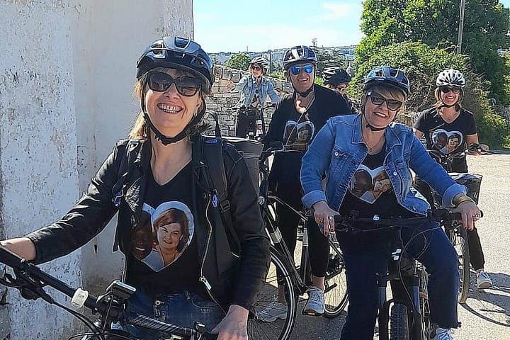 Tour Ebike Trulli Alberobello e Locorotondo