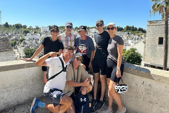 Tour Ebike Trulli Alberobello e Locorotondo