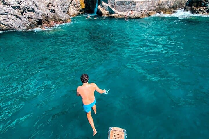 Amalfi Coast Tour from Salerno to Positano, with aperitif and lunch