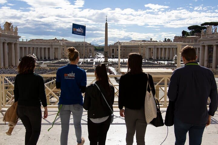 St. Peter's Basilica Reserved Entrance Tour + Castel Sant’Angelo
