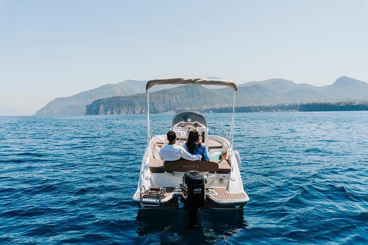 Capri private boat tour