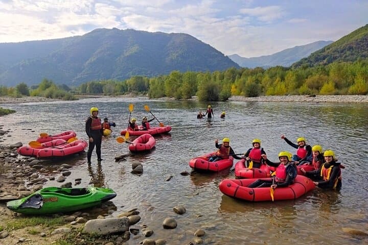 Devil's bridge kayak + free souvenir pictures