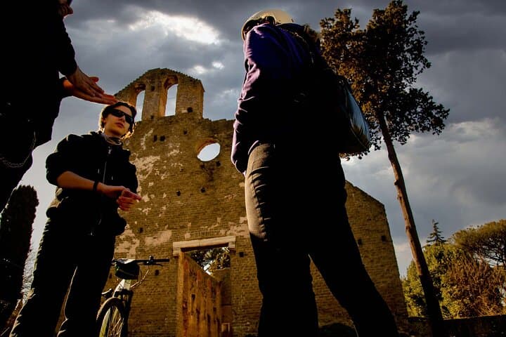 Appian Way Bike tour Underground with Catacombs & Lunch