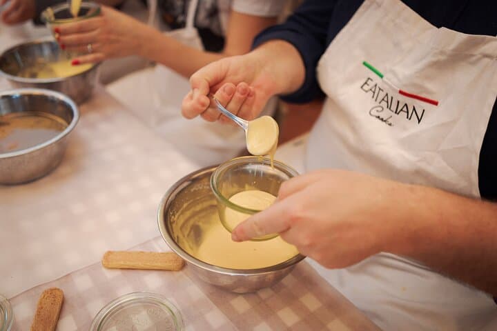 Pizza Cooking Class with Tiramisu and Drinks in Rome City Center