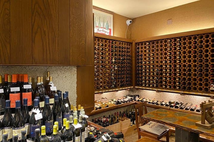 Wine Tasting & Lunch in Florence city centre