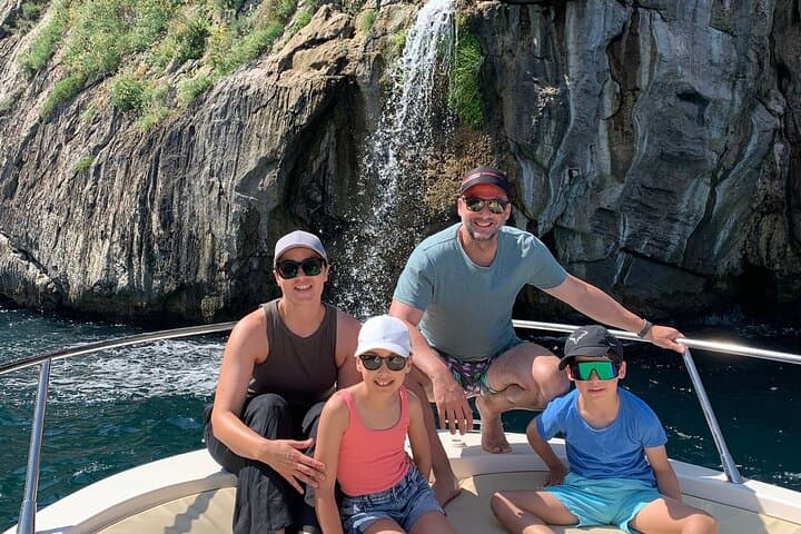 All-Inclusive Capri Boat Tour with City Visit from Positano