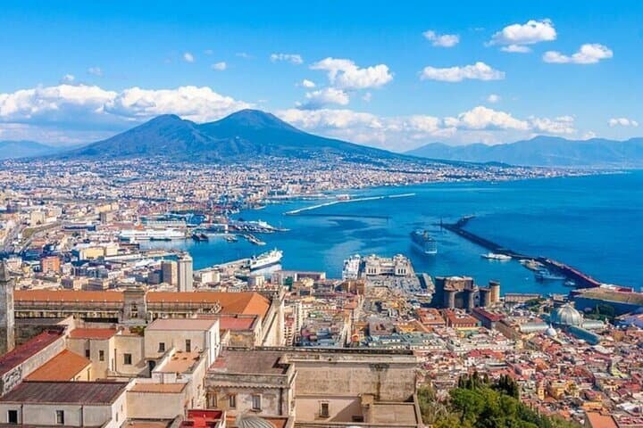 Naples Must See Attractions Walking Tour