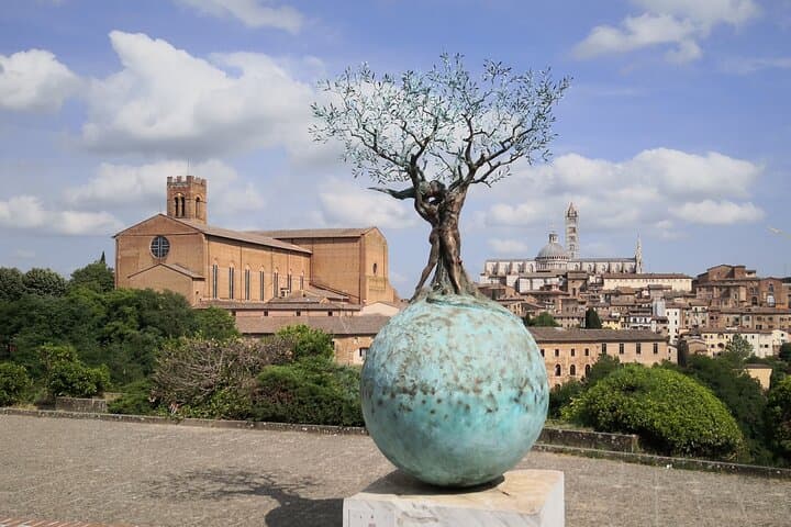 Private driver from Florence: Siena, San Gimignano, Pisa 12 hours