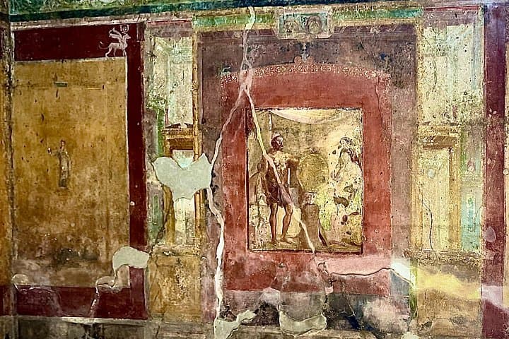 Pompeii Guided Tour with Skip the Line from Naples