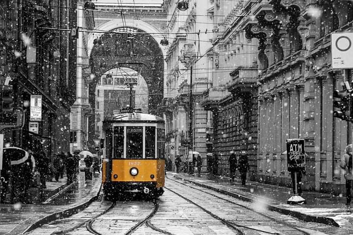 Milan Highlights by Vintage Tram Guided Tour