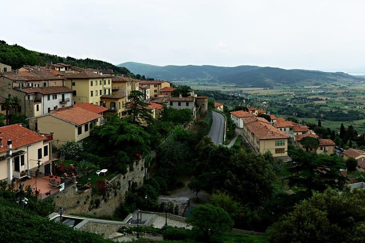 Cortona Private walking Tour under the Tuscan sun