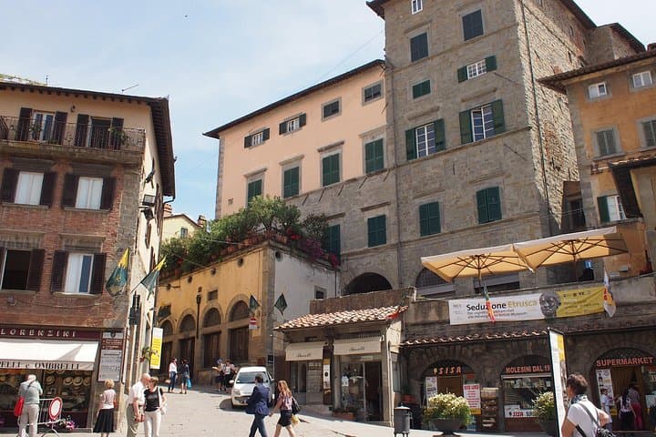 Cortona Private walking Tour under the Tuscan sun