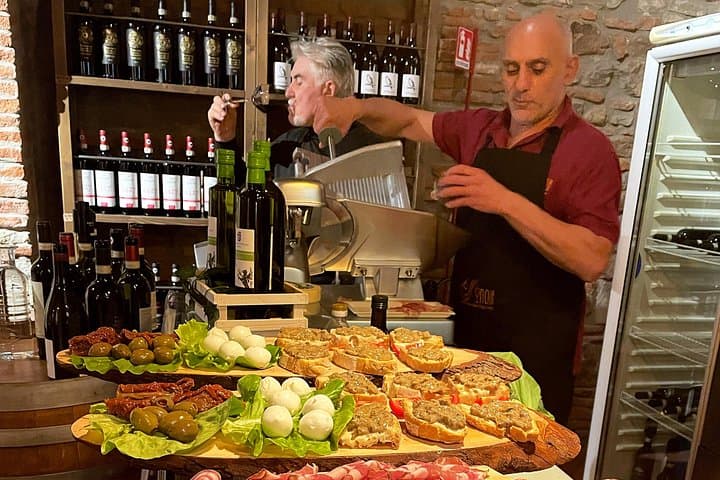 Florence Exclusive VIP Wine Tasting Tour with a Special VIP Gift