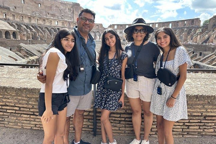 Colosseum and Roman Forums Tour with Private Kid-friendly Guide