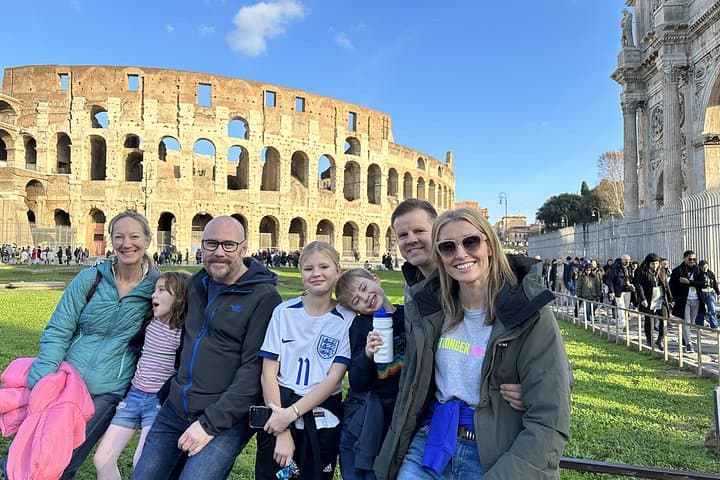 Colosseum and Roman Forums Tour with Private Kid-friendly Guide