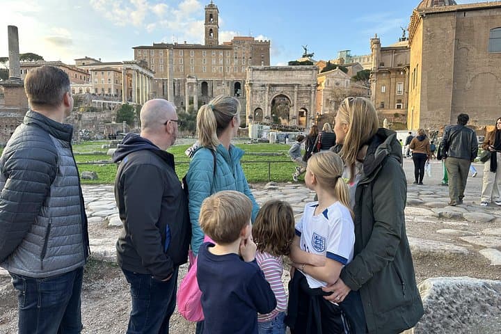 Colosseum and Roman Forums Tour with Private Kid-friendly Guide
