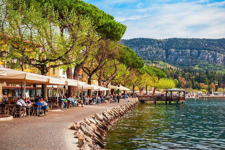 Verona and Sirmione Garda Lake Private Tour
