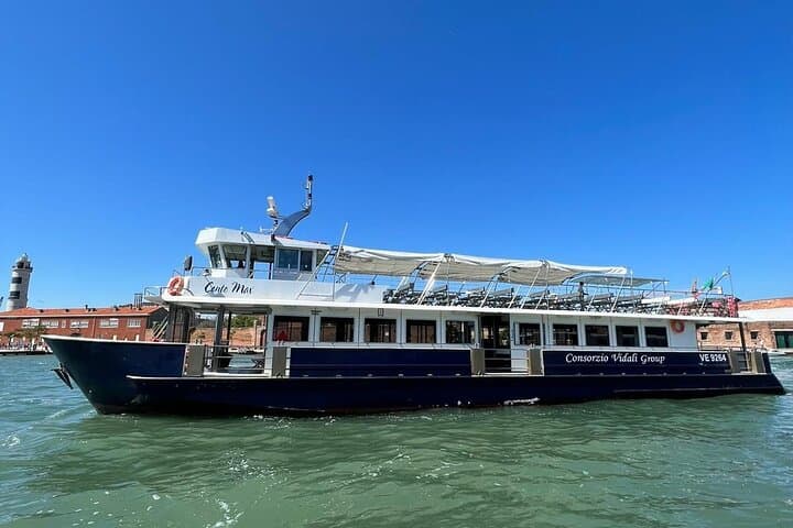 Morning Venice Lagoon Cruise: Murano and Burano Islands