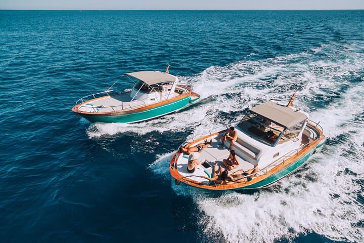 Full-Day Boat Tour to Ischia and Procida from Naples