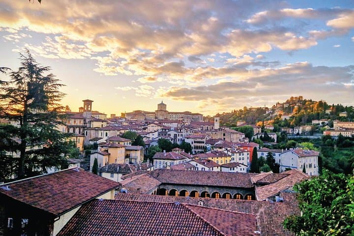 Bergamo: Digital guide made by a local for your walking tour