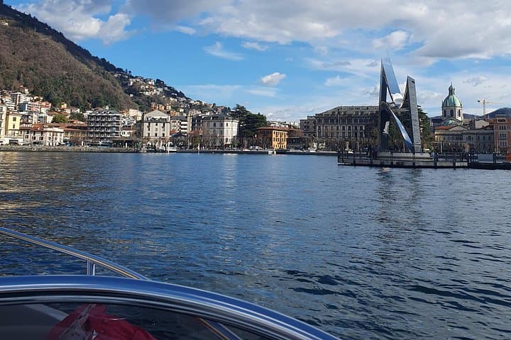 Lake Como: 2 Hours Boat Rent Without License