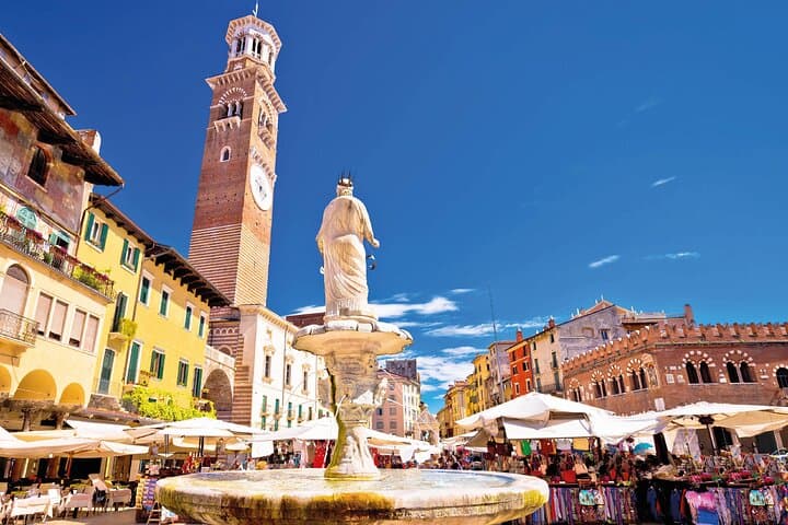 Verona Walking Tour with Audio and Written Guide by a Local