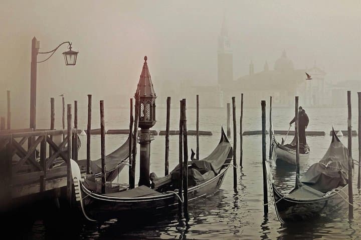 Venezia Walking Tour with Audio and Written Guide by a Local