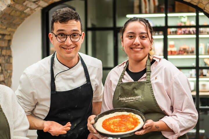 Roman Pizza, Supplì & Gelato Class with Wine near Colosseum