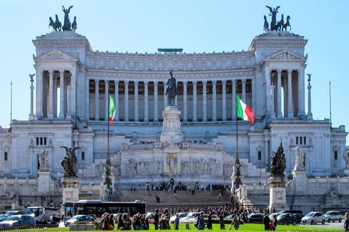 Private Transfer from Civitavecchia Port to Airport and Rome