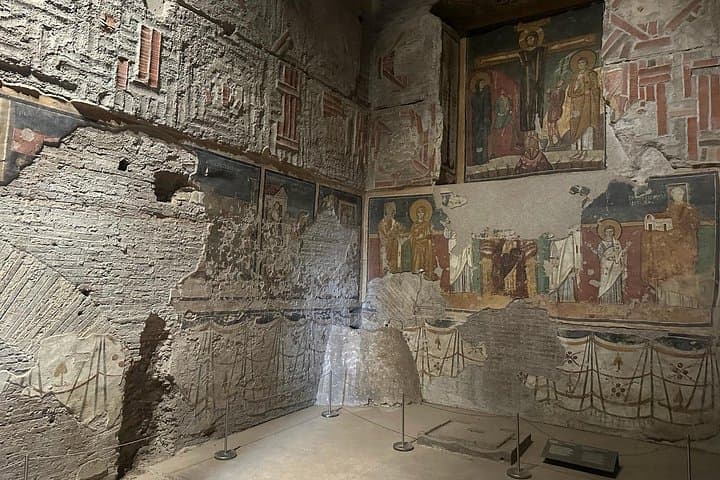 Private Ancient Rome Tour of Domus Tiberiana & Palatine Hill