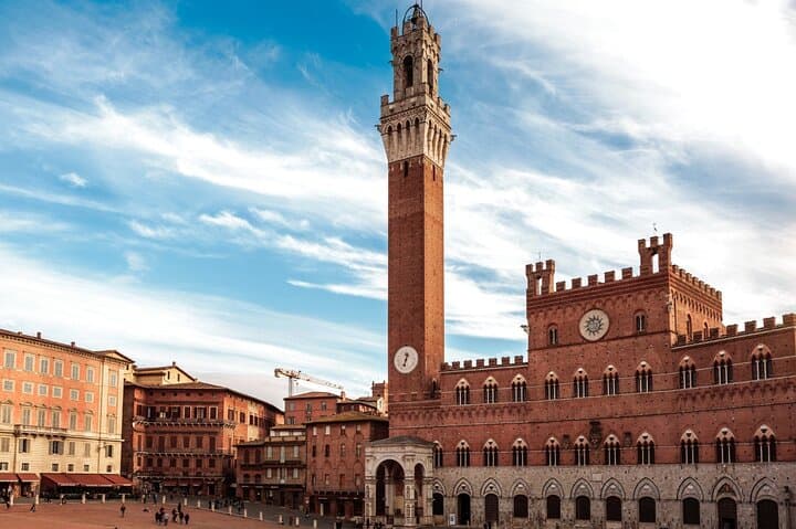 Private Tour of Chianti Siena and San Gimignano by Minivan