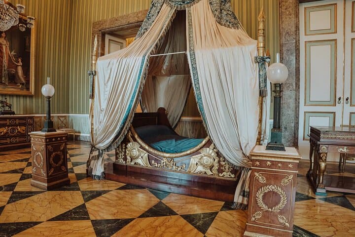Royal Palace Of Caserta Small Group Tour