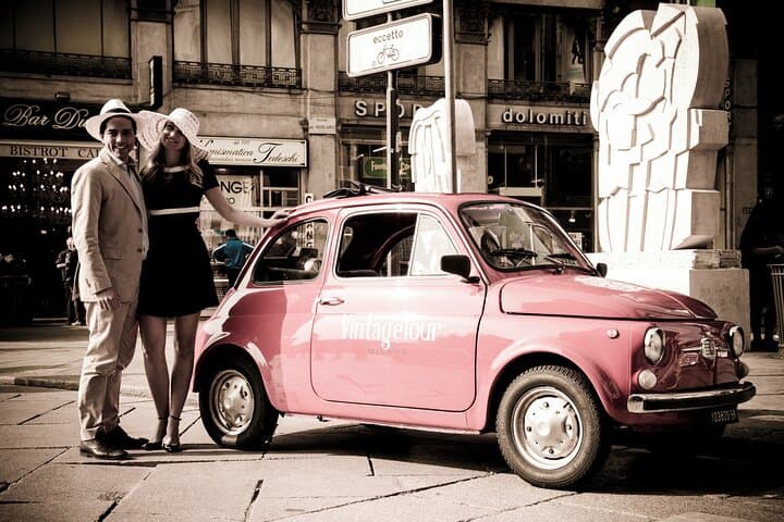 1 Hour Dolce Vita Vintage Fiat 500 Slow Tour in Milan