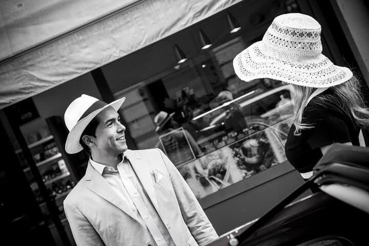 1 hour Vintage Fiat 500 SkyLine Tour in Milan